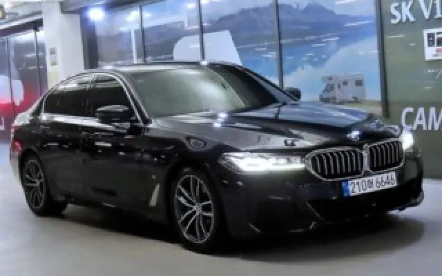 수원중고차매매추천 5시리즈 (G30) 520i M 스포츠 매물 사진 18 - 2022/01 129,630km